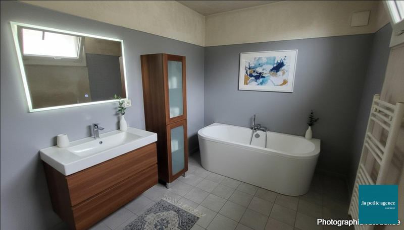 Appartement - 49 m² - 2 pièces