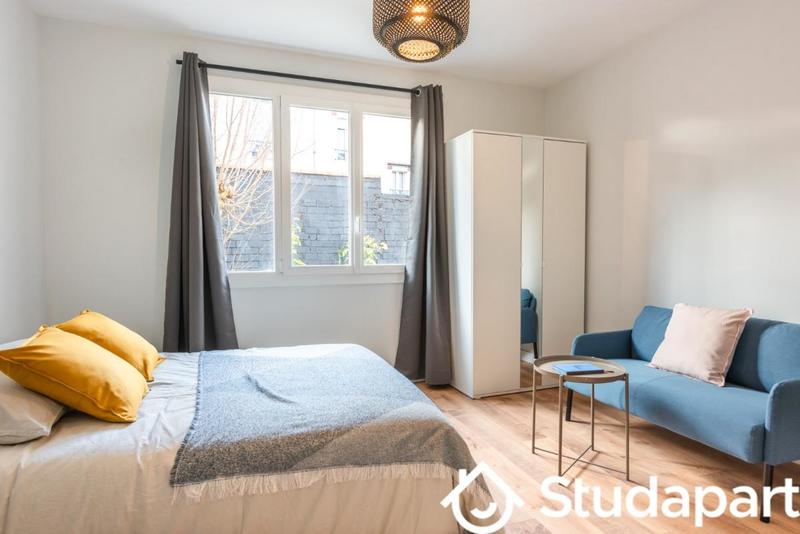 Chambre - 12 m² - 1 pièce