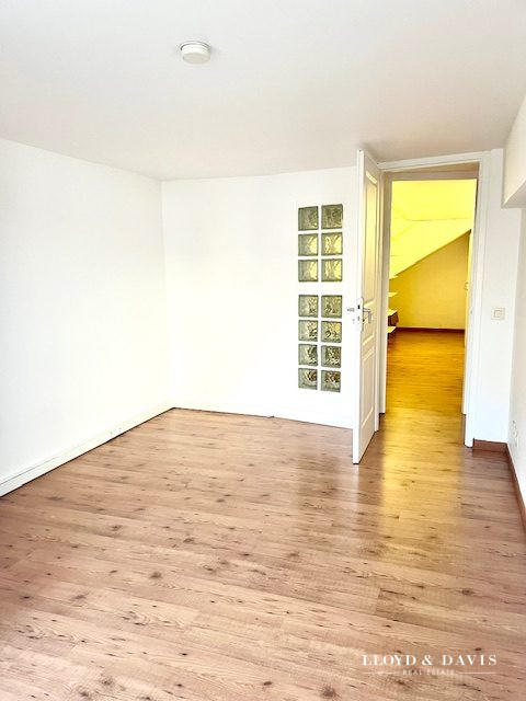 Duplex - 113 m² - 6 pièces