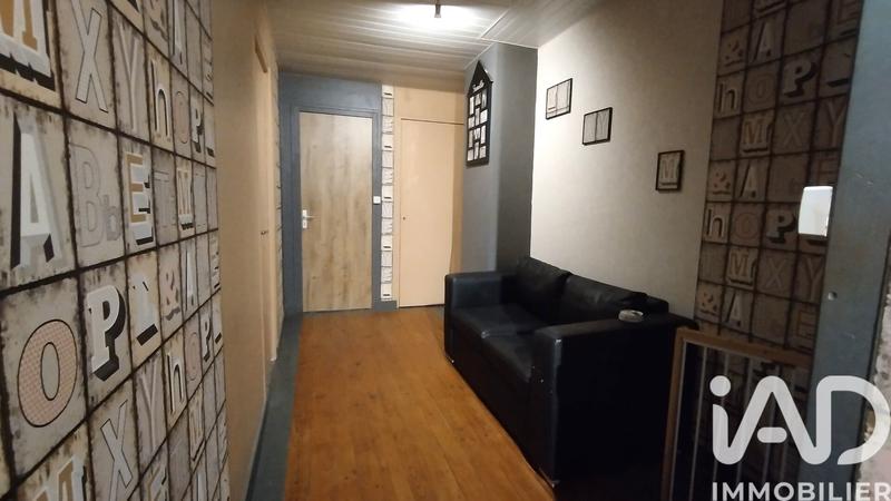 Maison - 256 m² - 9 pièces