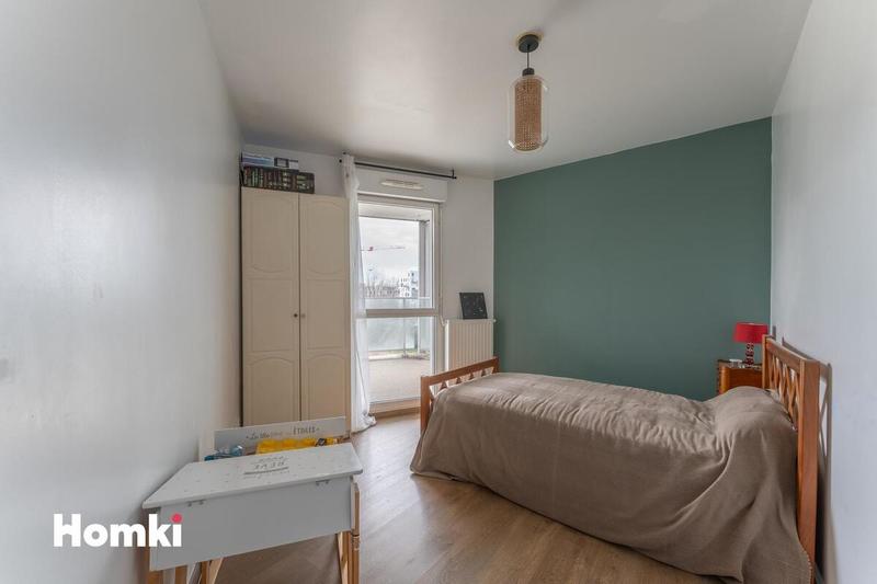 Appartement - 80 m² - 4 pièces