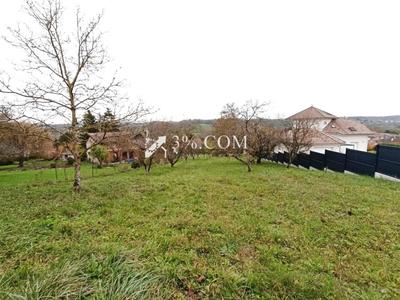 Terrain constructible - 1 215 m²