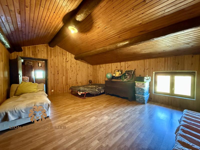 Maison - 163 m² - 6 pièces