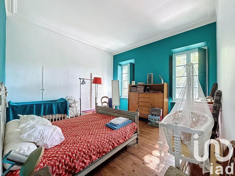 Château - 330 m² - 11 pièces