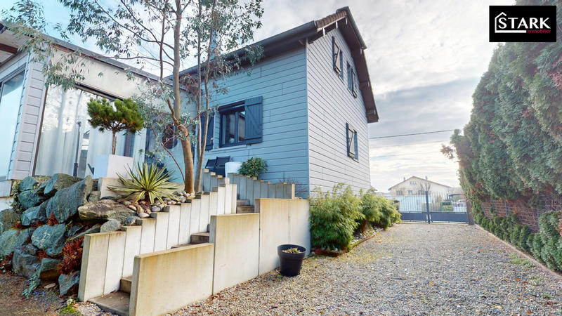 Maison - 105 m² - 6 pièces