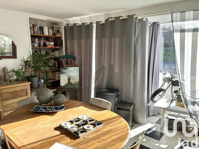 Maison - 229 m² - 10 pièces