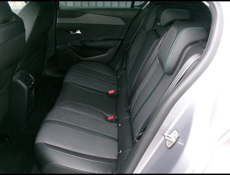 Peugeot 308 Bhdi 130 Allure Eat8