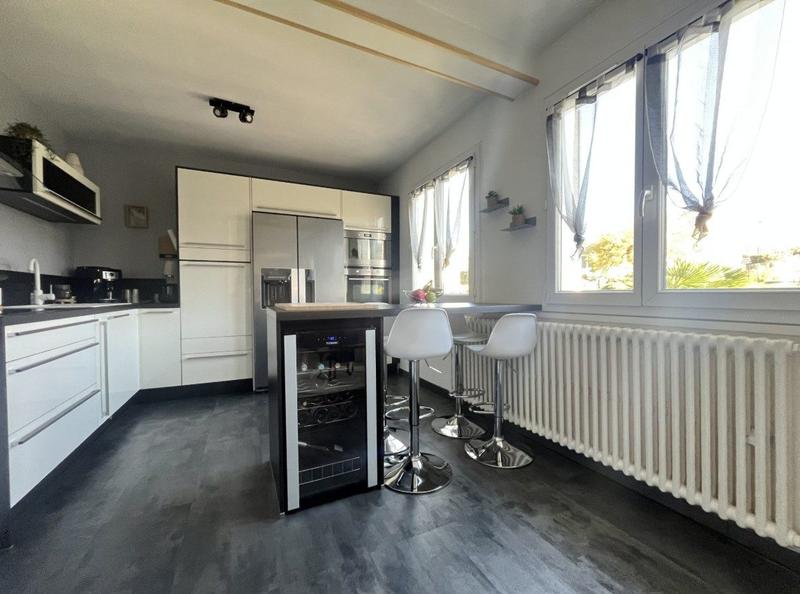 Maison - 153 m² - 6 pièces