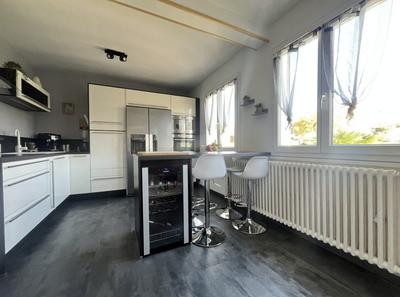 Maison - 153 m² - 6 pièces