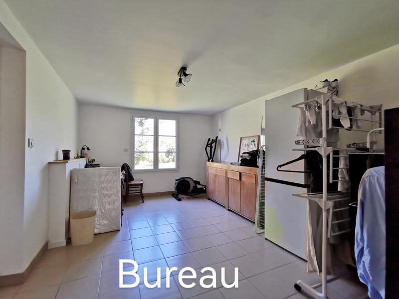 Maison - 325 m² - 10 pièces