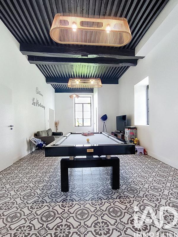 Château - 320 m² - 8 pièces