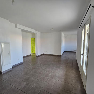 Appartement - 70 m² - 3 pièces