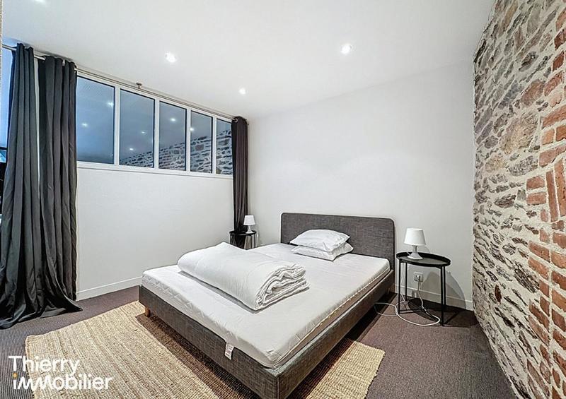 Immeuble - 103 m² - 4 pièces