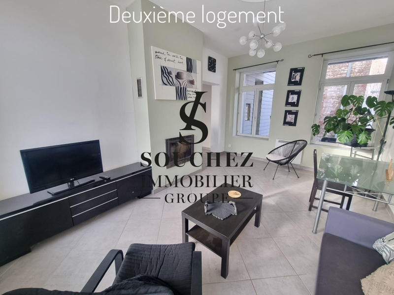 Maison - 250 m² - 8 pièces