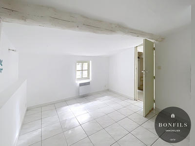 Appartement - 82 m² - 3 pièces