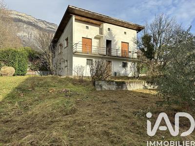 Maison - 160 m² - 5 pièces