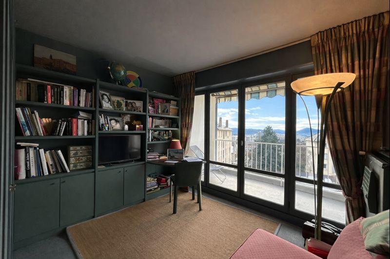 Appartement - 100 m² - 4 pièces