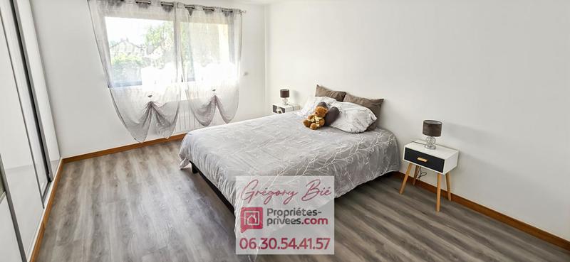 Maison - 270 m² - 9 pièces