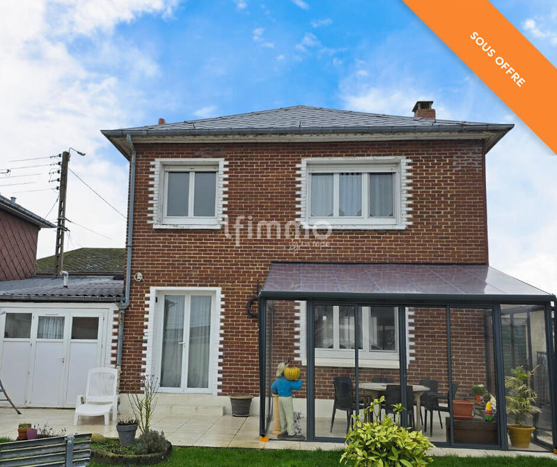 Maison - 98 m² - 5 pièces