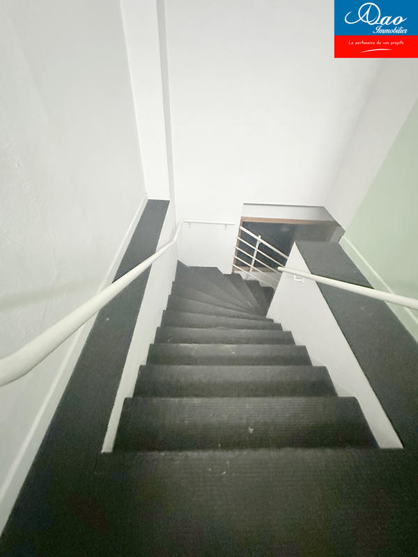 Local commercial - 935 m²