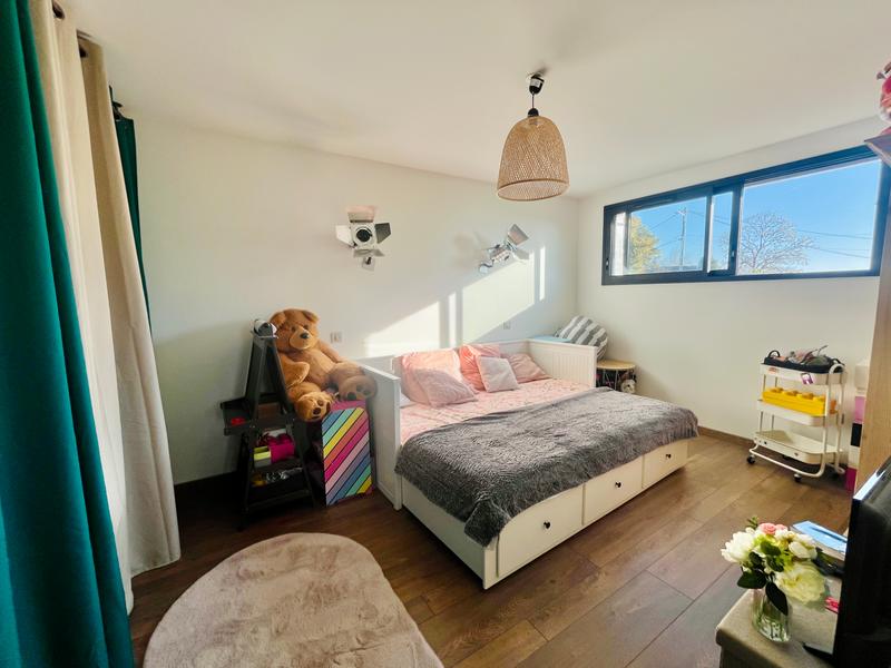 Maison - 179 m² - 6 pièces