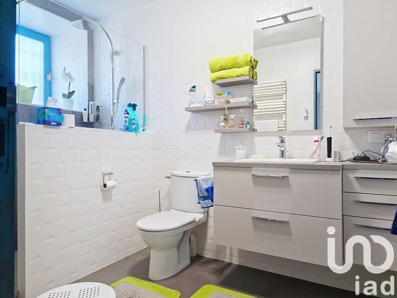 Maison - 214 m² - 7 pièces