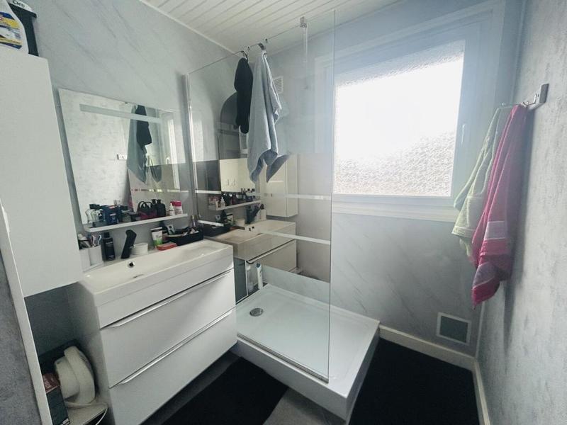 Maison - 93 m² - 5 pièces