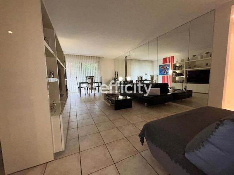 Appartement - 96 m² - 4 pièces