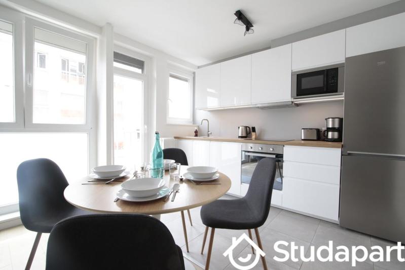 Chambre - 10 m² - 1 pièce