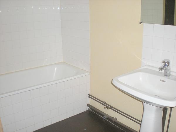 Studio - 30 m² - 1 pièce