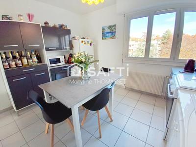 Appartement - 70 m² - 3 pièces