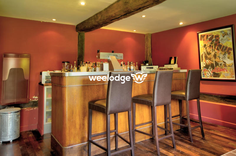 Maison - 326 m² - 12 pièces