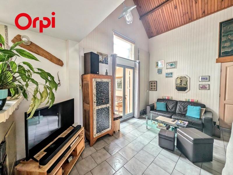 Maison - 96 m² - 4 pièces