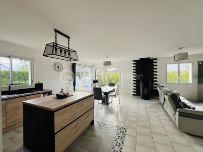 Pavillon - 193 m² - 8 pièces