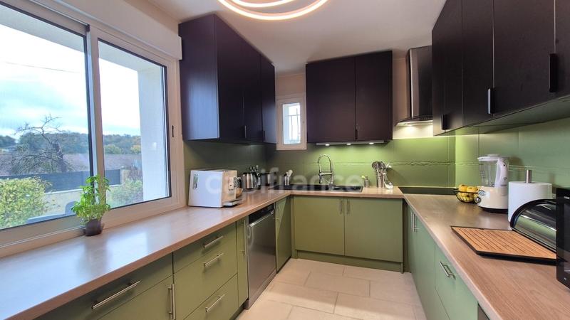 Maison - 185 m² - 6 pièces