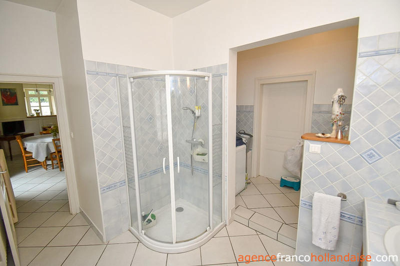 Demeure - 348 m² - 19 pièces