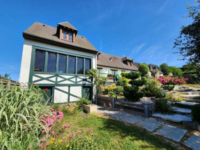 Maison - 162 m² - 6 pièces