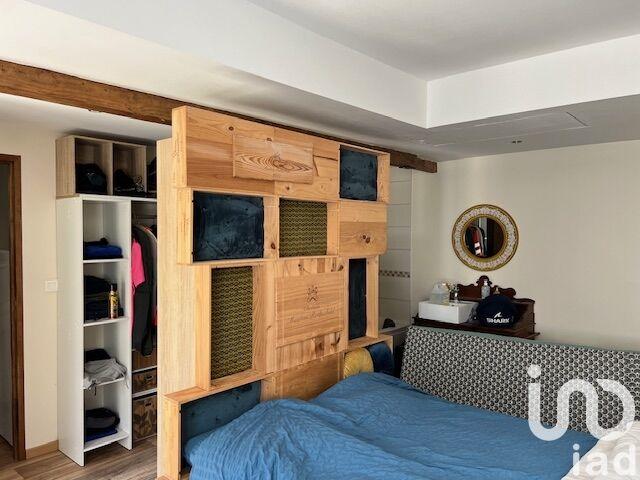 Maison - 180 m² - 5 pièces