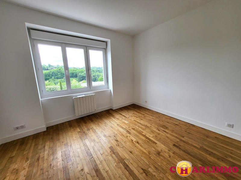 Appartement - 155 m² - 8 pièces