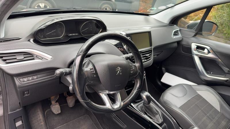 Peugeot 2008 1.2 PureTech 110 Allure
