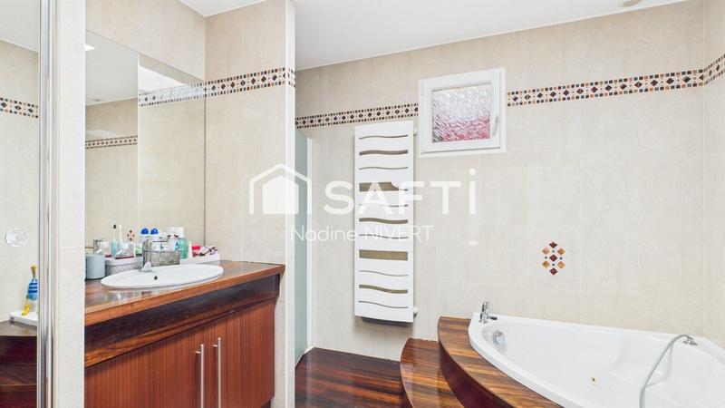 Villa - 174 m² - 5 pièces