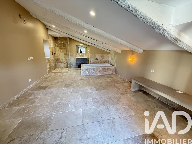 Maison - 160 m² - 11 pièces