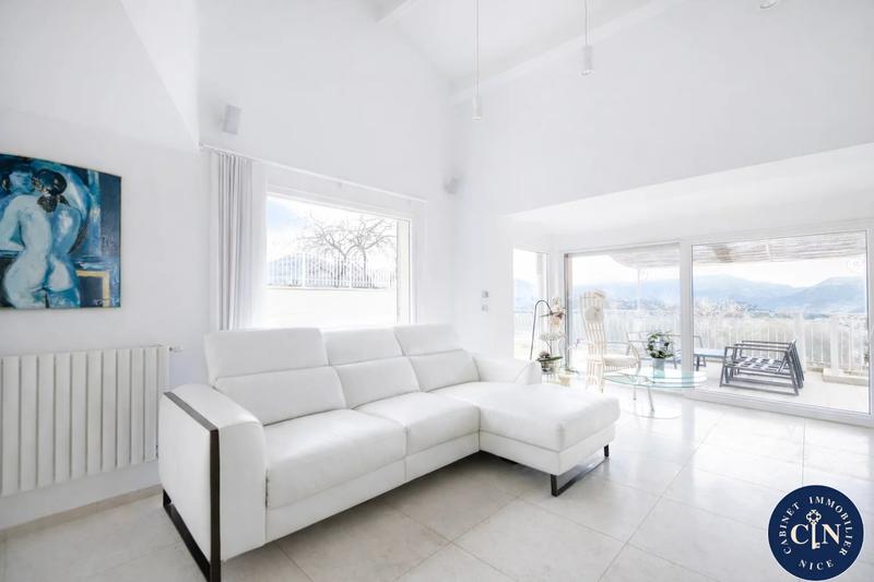 Appartement - 98 m² - 3 pièces