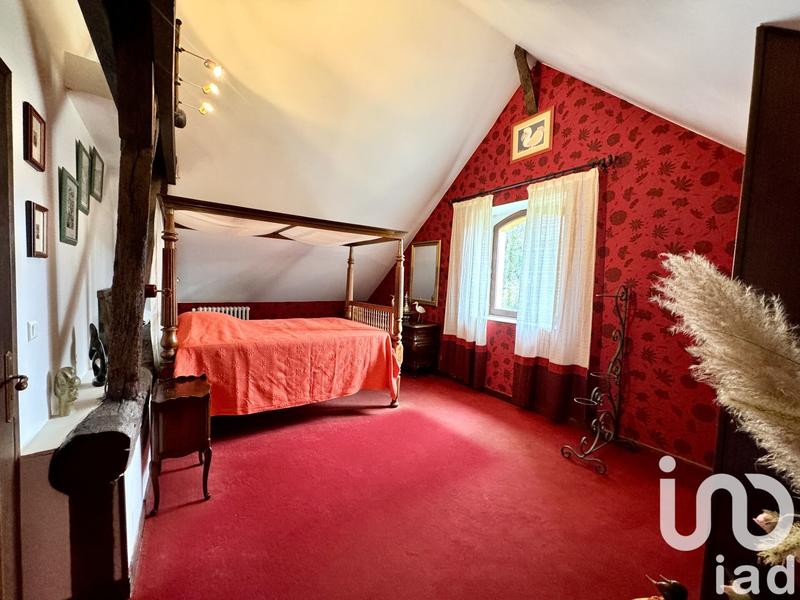 Maison - 230 m² - 8 pièces