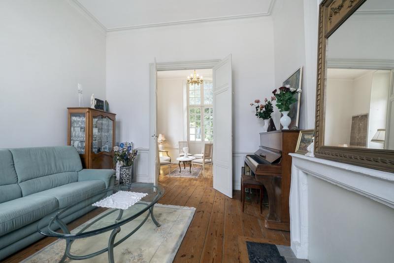 Château - 360 m² - 12 pièces