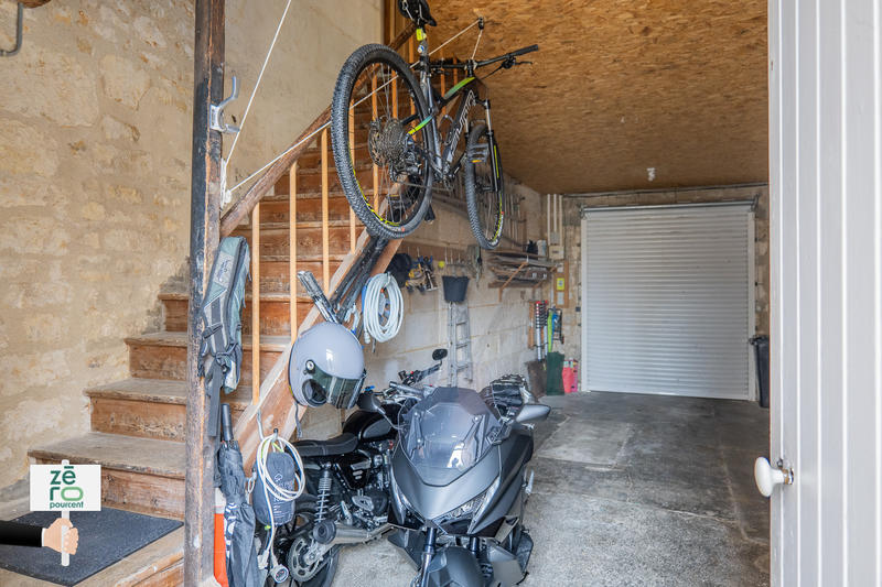 Maison - 205 m² - 9 pièces