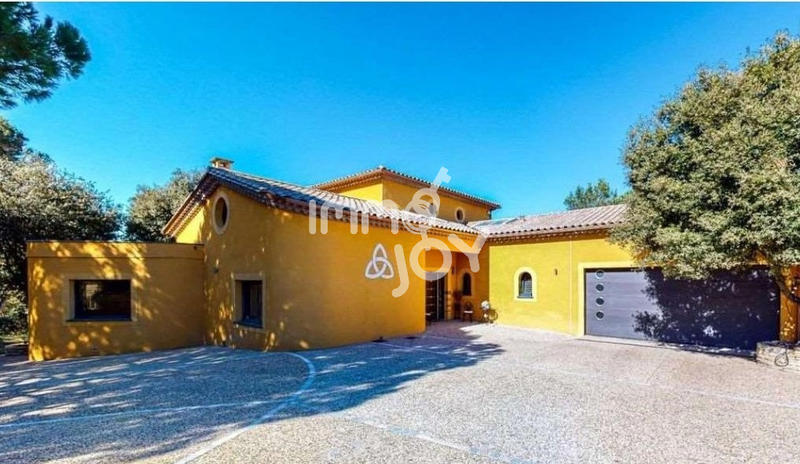 Villa - 268 m² - 7 pièces