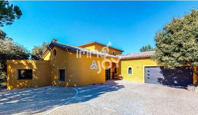 Villa - 268 m² - 7 pièces