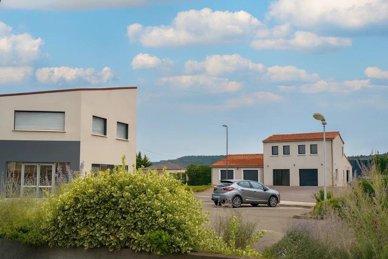 Magasins - 62 m² - 3 pièces