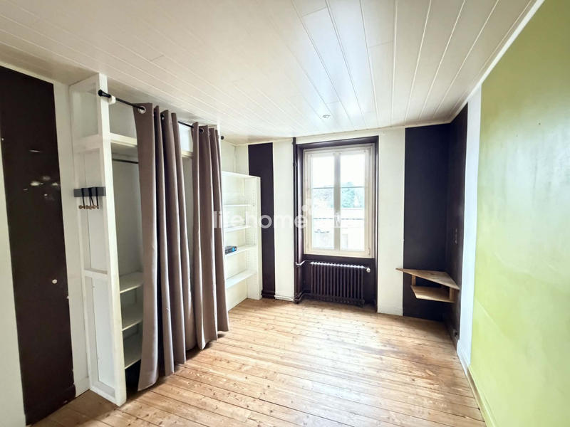 Maison - 104 m² - 5 pièces